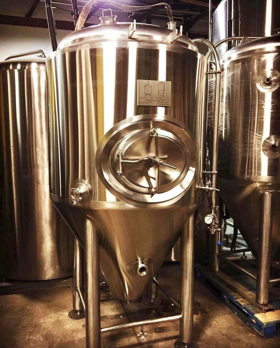 100gal-beer-fermenter-100gallons-fermentation tank-stainless steel.jpg